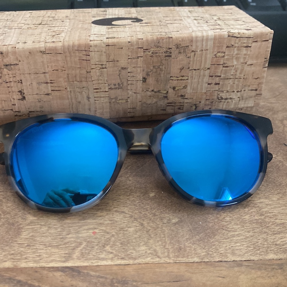 Costa Womens sunglasses